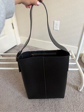 Banana Republic Black Structured Shoulder Tote